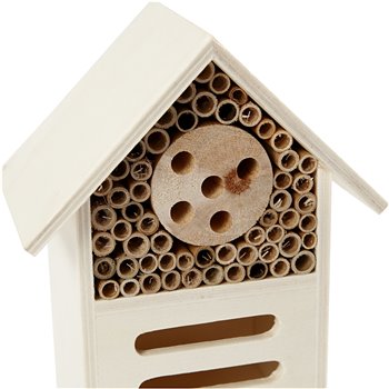 Hotel para insectos y mariposas