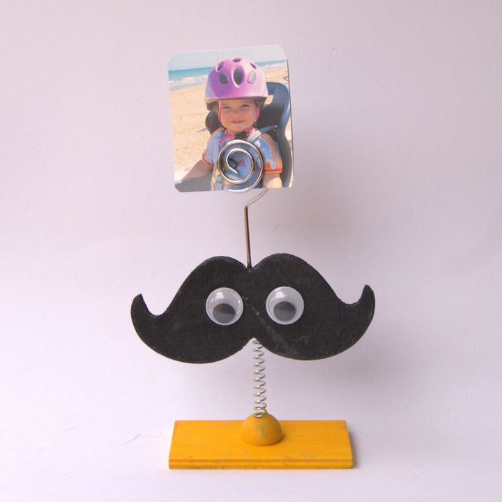 Bigote pincho