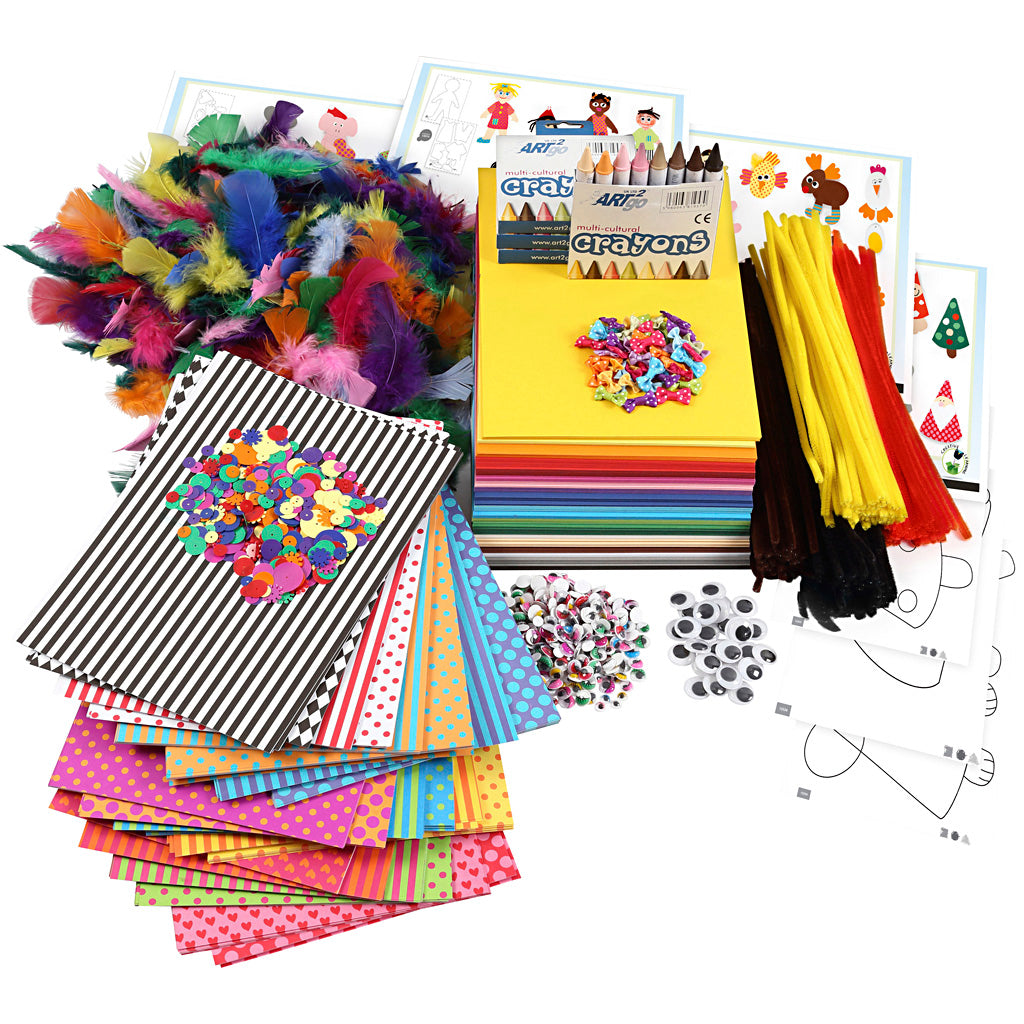Pack creativo grande con plantillas colores surtidos — 1 set